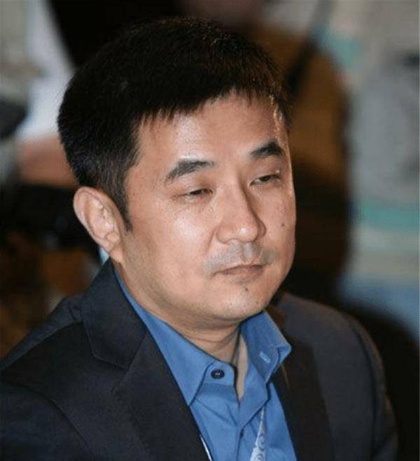 前江西首富王永红:为博女明星一笑,豪掷一亿,破产欠800亿逃亡