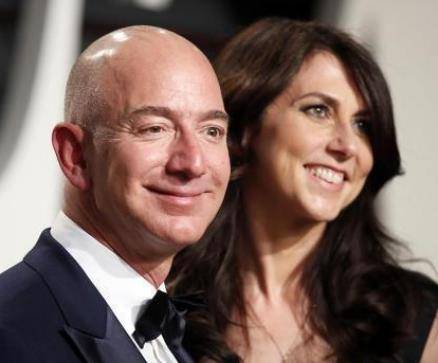 成功的企业家,在2019年1月的时候,他和自己的妻子麦肯齐·贝索斯离婚