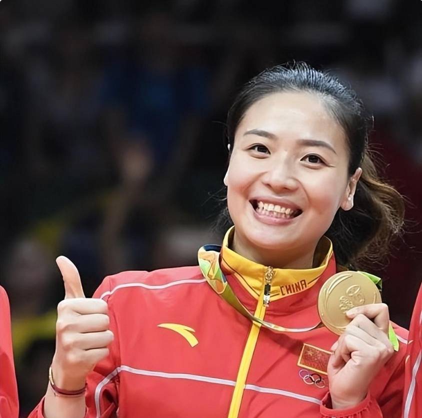 中国女排奥运冠军现身澳门,是人生赢家,曾用儿子名字调侃袁心玥