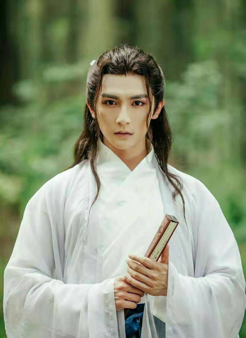 为力挺此人,杜牧不惜与白居易为敌,一首千古名作证明自己的实力