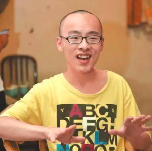 四川男孩高考709分,家里没有空调和手机,一个月饼分三份全家吃_谢畅