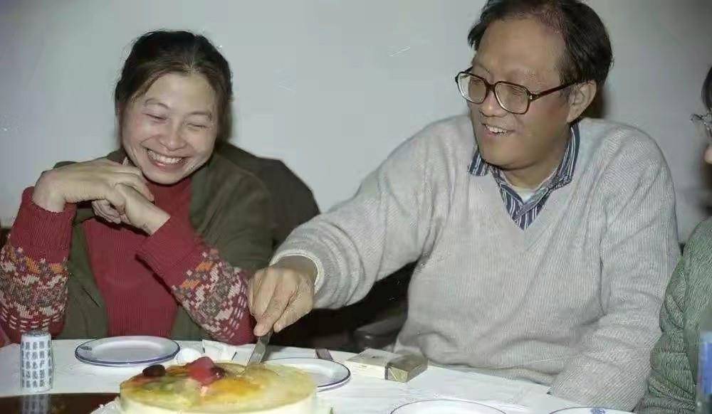 史铁生去世前:面部充血抽搐,脉搏却平稳有力,硬抗八小时不死