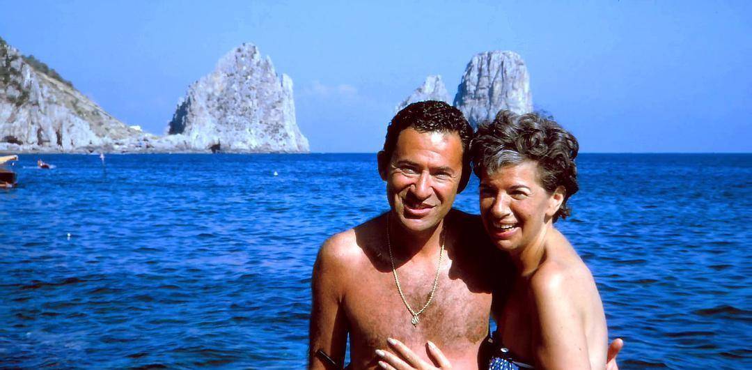 一辈子不生娃,老公陪她追逐梦想,80多岁走红成时尚女王_艾莉丝_卡尔