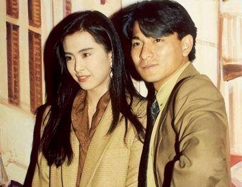 电影《赌圣》中,王祖贤与刘德华的合作是那个时代的标志性事件.