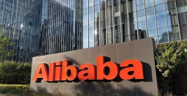 随着不断有中国企业加入阿里巴巴"反甲骨文"战线,"阿里云"系统逐渐