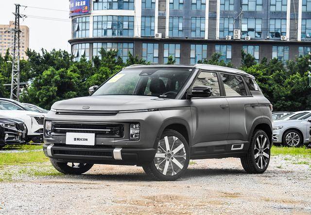 2024款吉利icon上市,配置升级/全系降价1.3万元,售价9.69万元起