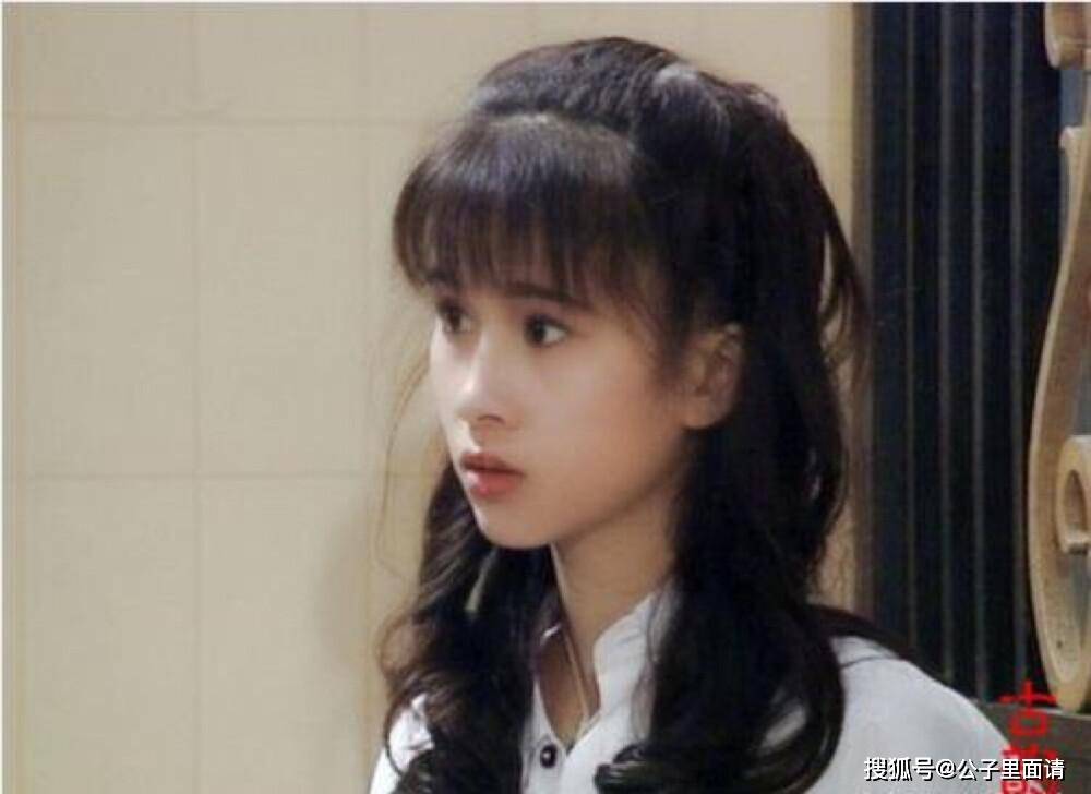 此后的文颂娴又和成龙搭档合作,进军电影界.