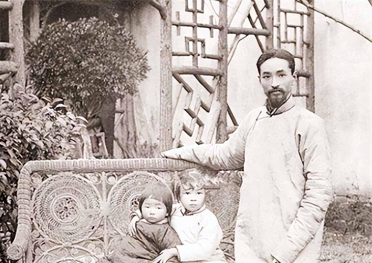 林徽因罕见旧照:欧洲度蜜月,带儿女骑驴,扮公主照好似绝代佳人