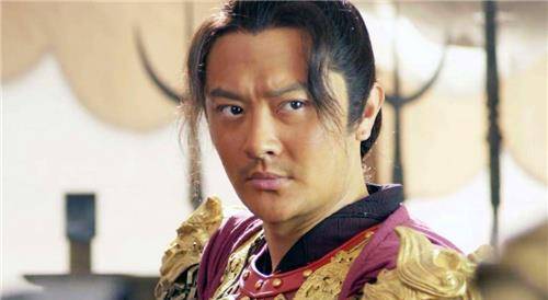 薛丁山听说自己的父亲被人打伤了,直接去应召夺取了二路征西元帅的印.