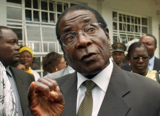 新加坡的病床上,他做了一个决定_独立_白人_津巴布韦政府