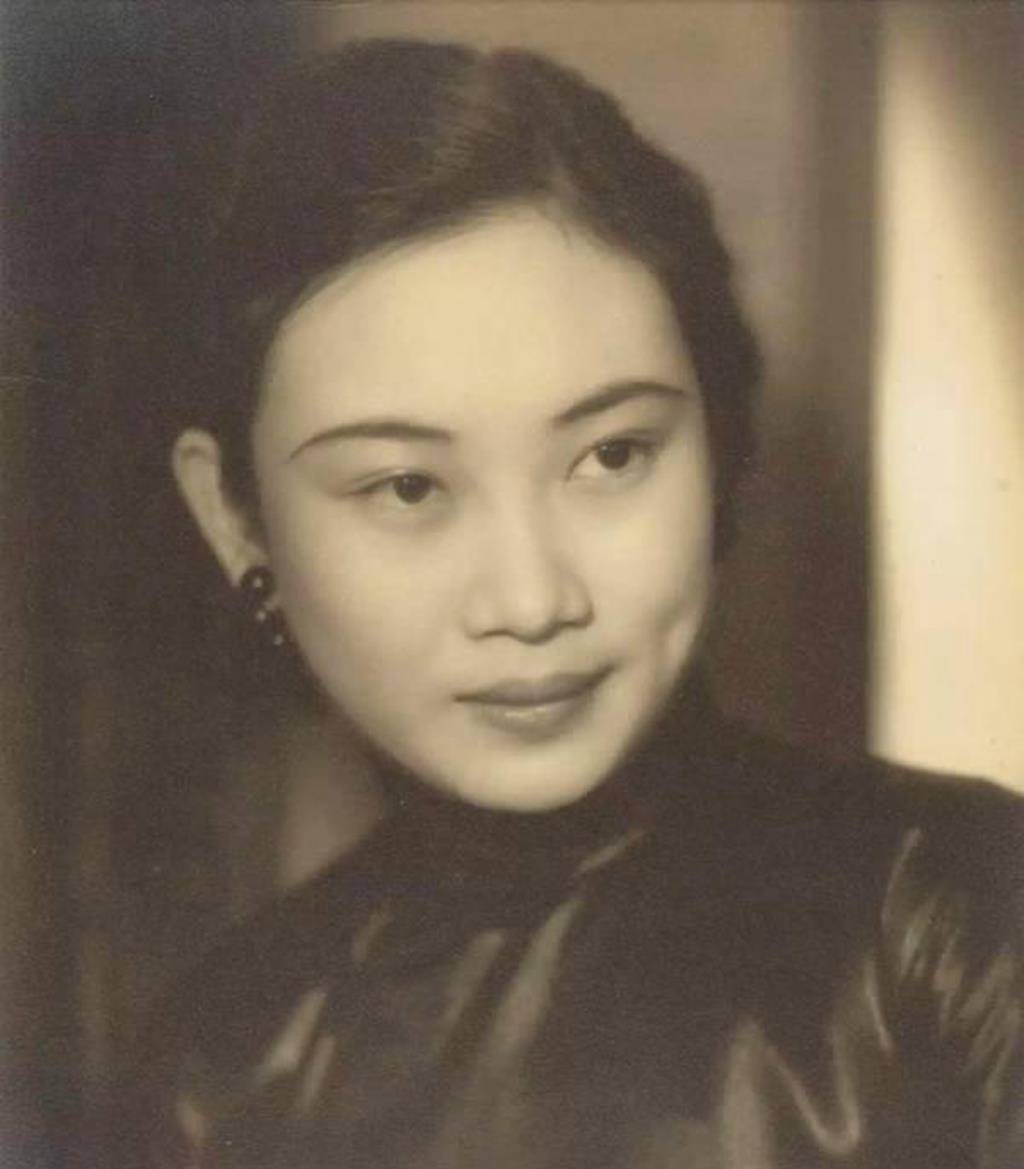 母亲是民国第一美女,丈夫是民国总统!美丽的她往年却在寺庙度过