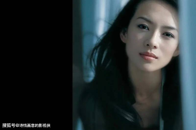 在这个八卦纷飞的娱乐圈,章子怡用自己的方式书写了一部部现实版的大