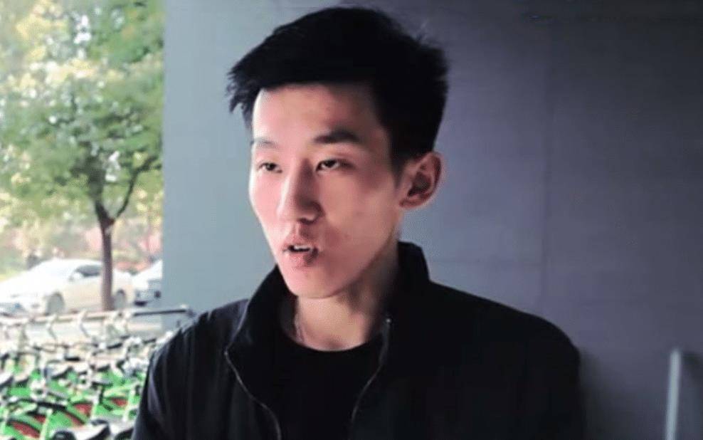 丁伟:玩共享单车破产,父母入狱,被女友抛弃,如今发展怎样