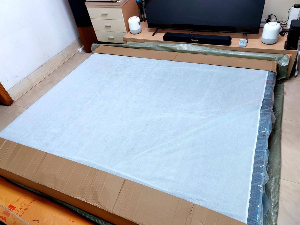 上小米有品换张8H黑金刚大口径护脊床垫，拯救受损老腰