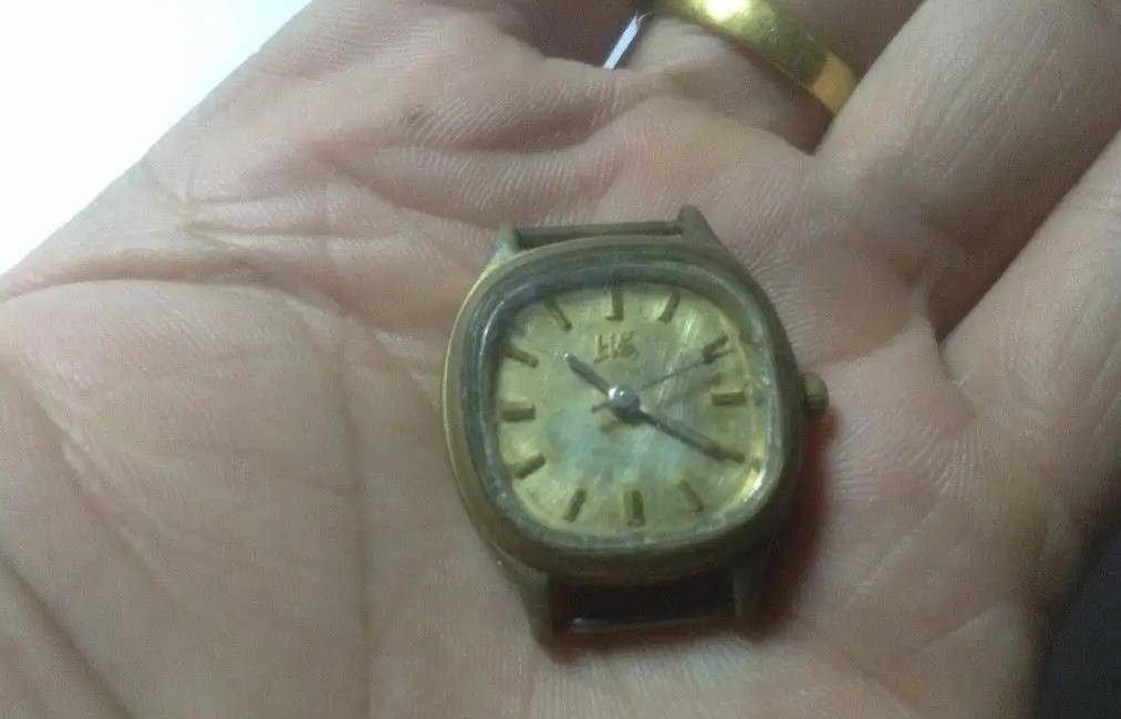 家里有的别乱扔_手表_价值_社会