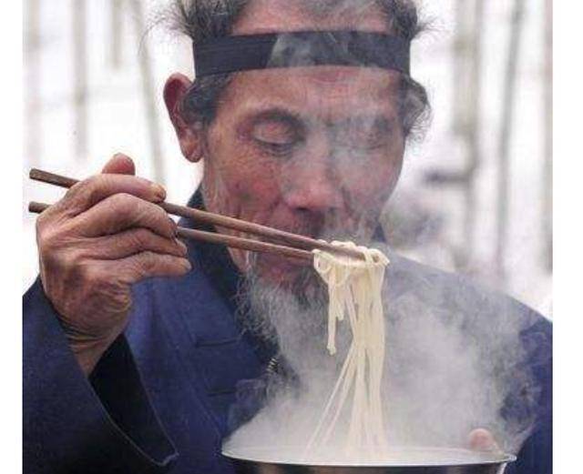 终南山5000隐士缺衣少食,冬天连菜都没得吃,咸菜成了神仙菜