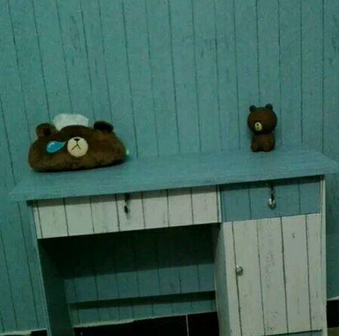 穷女孩爆改城中村小破屋,完工后房东说:真贤惠,做我儿媳妇吧!