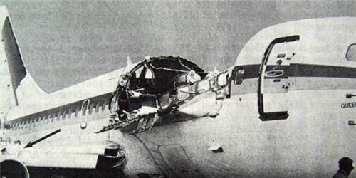 1988飞机空难顶棚掀翻图片