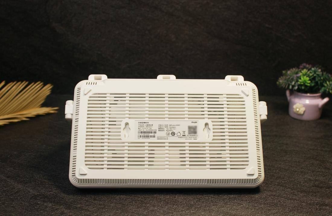 没用上WIFI6?直接上WIFI7吧!WIFI7路由器锐捷雪豹BE50使用体验