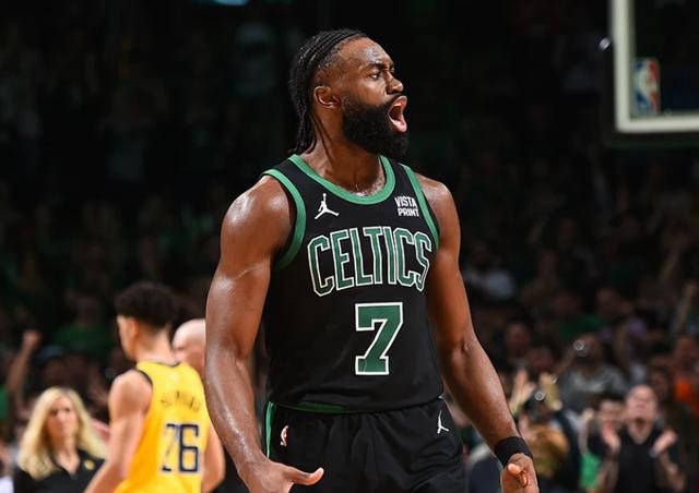 塔图姆带队压制步行者,却被替补麦康奈尔挑战