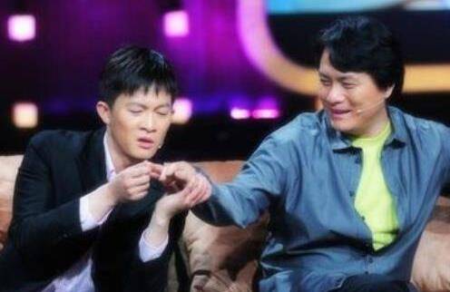 以为八竿子打不着,实际是亲哥俩,这5对兄弟明星每一对都很低调_胡兵