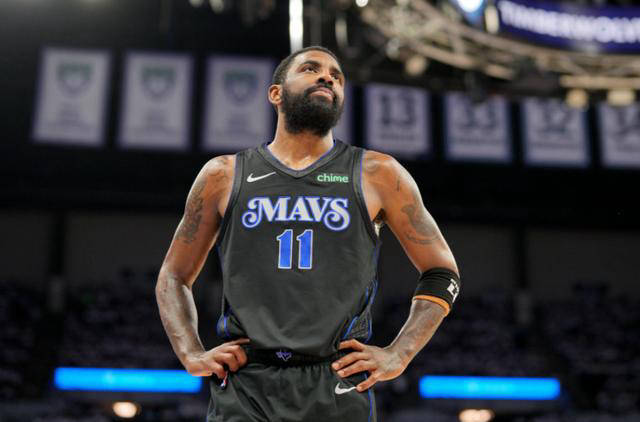 队魂欧文,pj华盛顿和加福德皆为交易得以加盟.尤以欧文交易轰动当时.