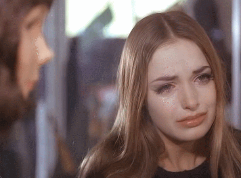 诡异又不好惹的气质凸显.即使最肆意的表情,也不会崩坏.