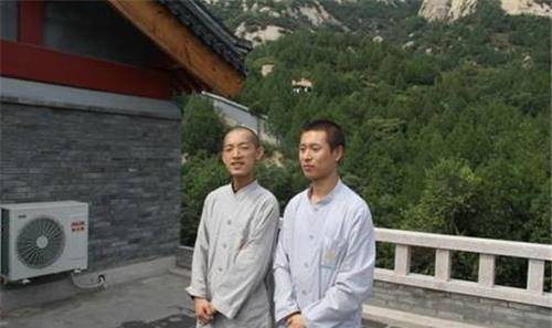 他是北大数学天才,毕业后不顾父母哀求,选择出家,如今
