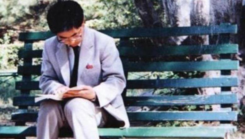 北大学霸携妻隐居世外11年,350万挥霍尽后,如今为儿重归社会