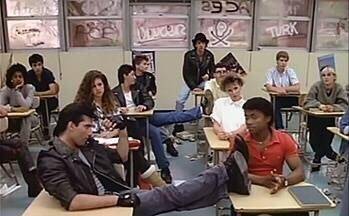 美国公立教育:为了让一个人也不"掉队",干脆大家一起变傻