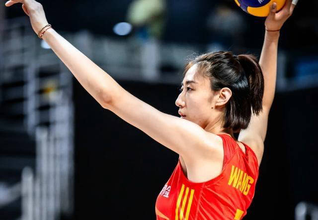 天津女排国手备受青睐,却被束缚在国内联赛无法前行_王媛媛_土耳其_中