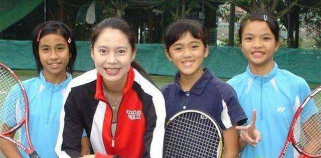 39年前,那个叛逃美国的网球天才,32年后却高调回国只为捞金