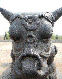 唐朝70吨重的黄河铁牛被捞出后,为何露天摆放不保护?专家:不敢