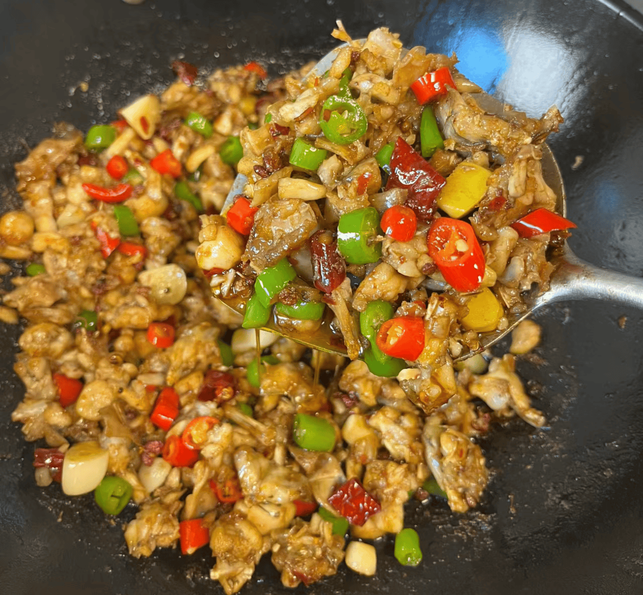 爆炒牛蛙!这也太费米饭了!