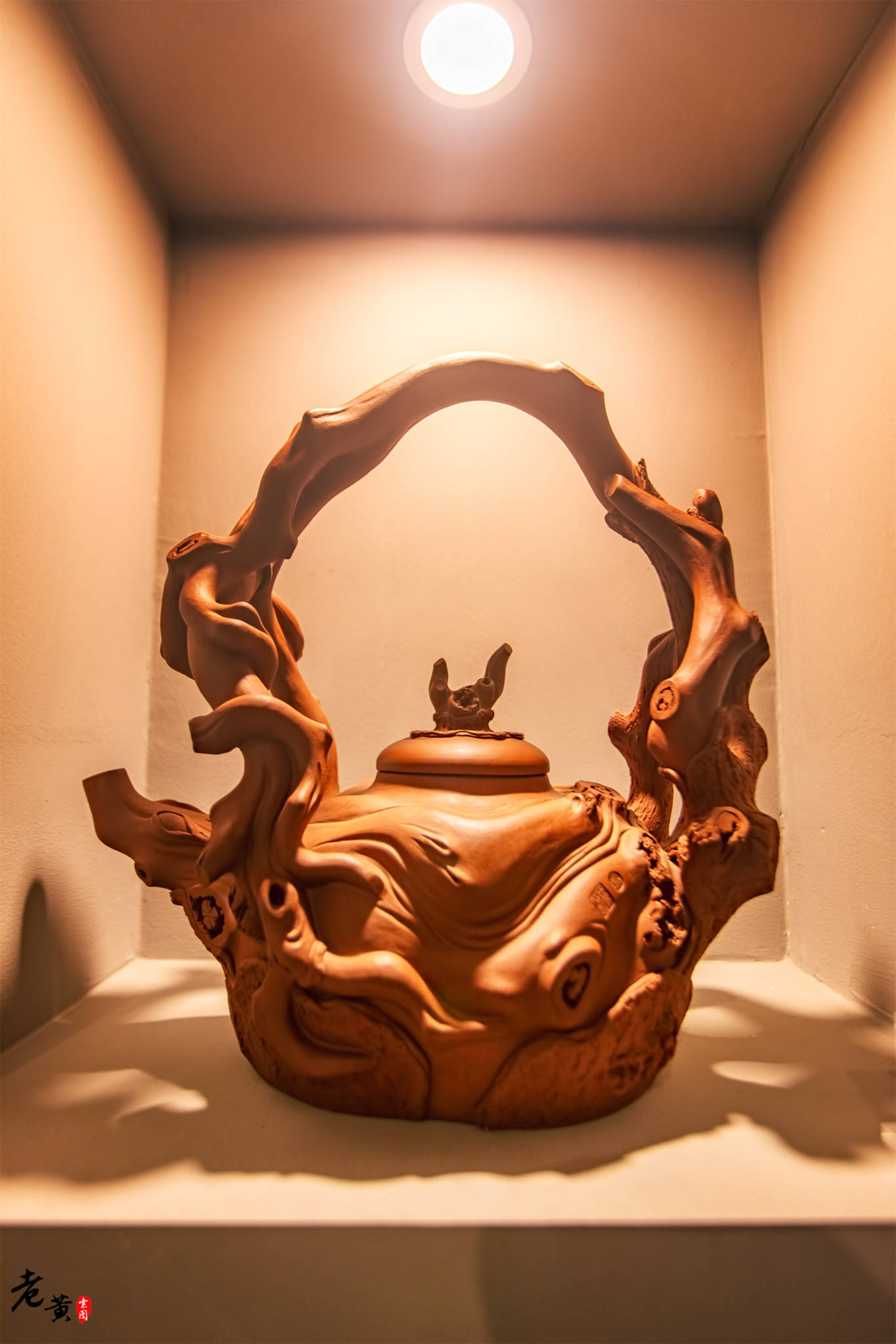 荣昌陶的原产地位于重庆市荣昌区安富街道,这里自古便是陶瓷生产的