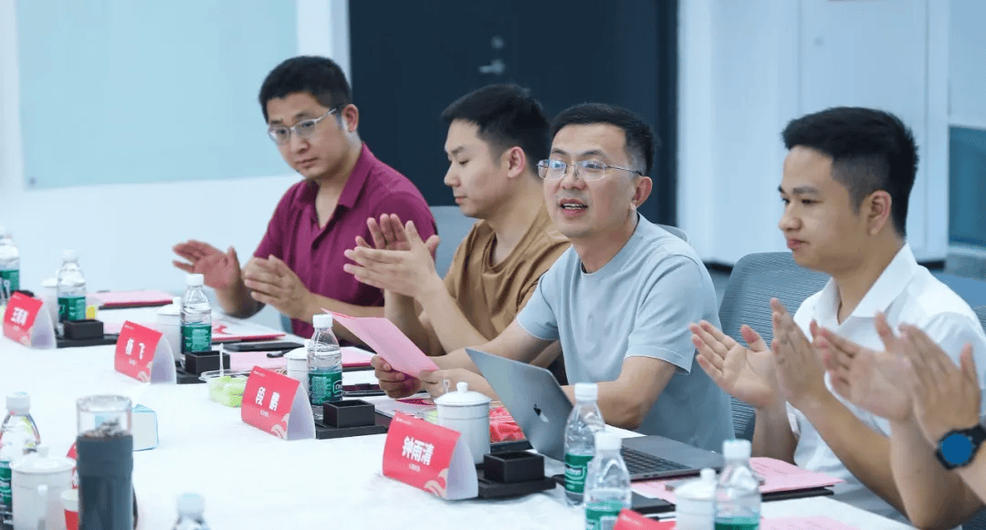 湖北省各级领导及业界精英齐聚火蝠电商,共话直播电商高质量发展