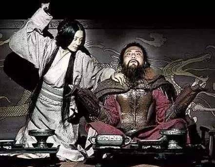 韩信被吕雉诱杀时,为何没人帮助他,主要是他性格的原因