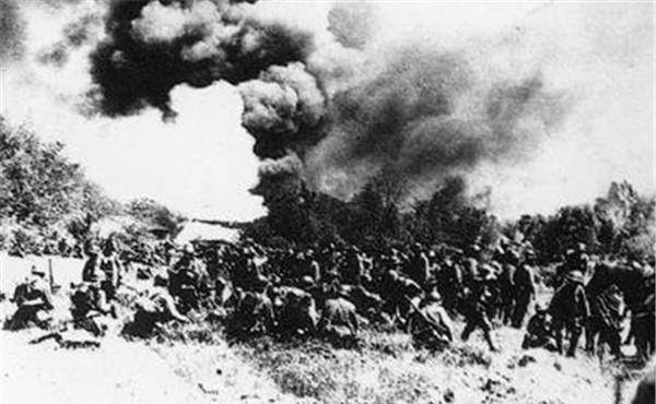 发现徐州战场有大量的中国精锐部队,日军着急拿下徐州,从而打通津浦线