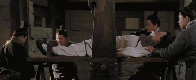 田忌能赢得赛马比赛,不是田忌的马好,其实是孙膑作了弊