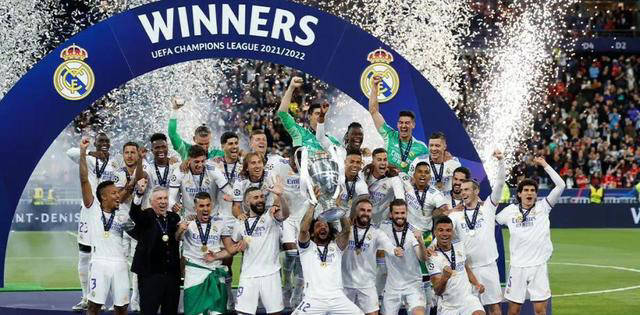 欧洲足坛传奇:切尔西,拜仁,尤文和曼联集齐三大杯冠军