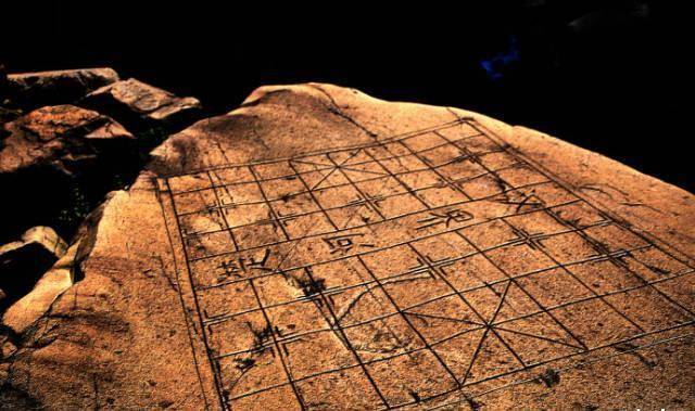 刘邦和项羽见面被射了一箭后,象棋多一条规定,将帅还是别见面了