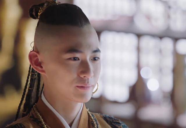 姑姑是萧燕燕,舅舅是韩德让,一把好牌却打烂的萧菩萨哥_辽圣宗_萧耨斤