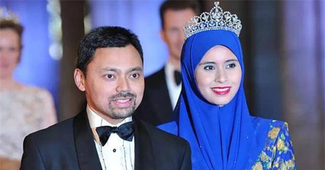 她17岁风光嫁入王室,生下4个混血儿,一生得丈夫专宠,令人艳羡