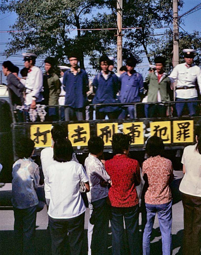 第一悍匪,30000名军警追捕,110报警电话因这起案件而设立