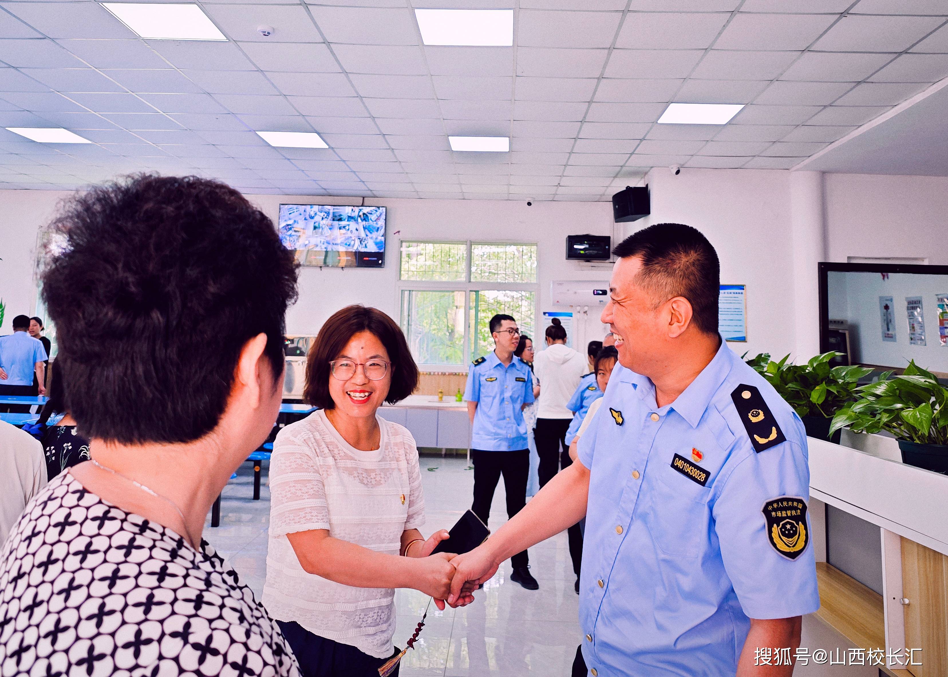 观摩共进步 交流促提升 | 尖草坪区阳曲中心校"标杆食堂"观摩与交流