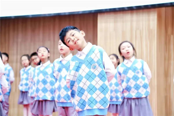 成都高新区公园小学招聘储备教师公告