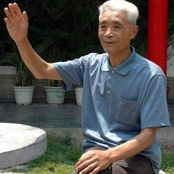 道祖传圣旨,博物馆借走两道,被专家弄丢后获赔9万_张鹏程_张振华_老人