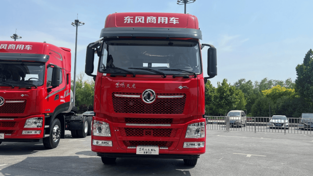 为了有效解决这些难题,东风商用车凭借其东风天龙kl龙擎3.