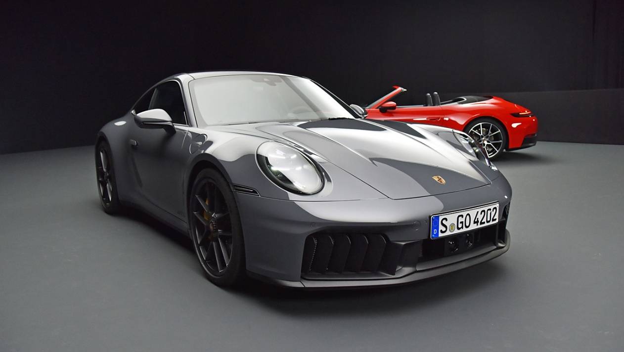 保时捷滞销!macan裸车来到40万出头,混动911能力挽狂澜吗?