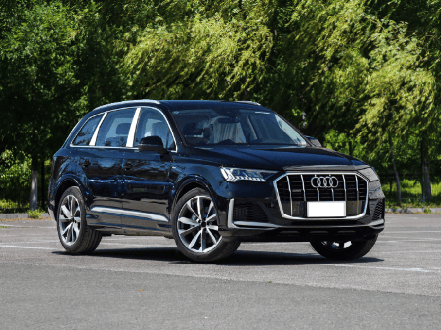 奥迪q7,作为一款豪华suv,不仅在设计上融合了都市的精致与自然的粗犷